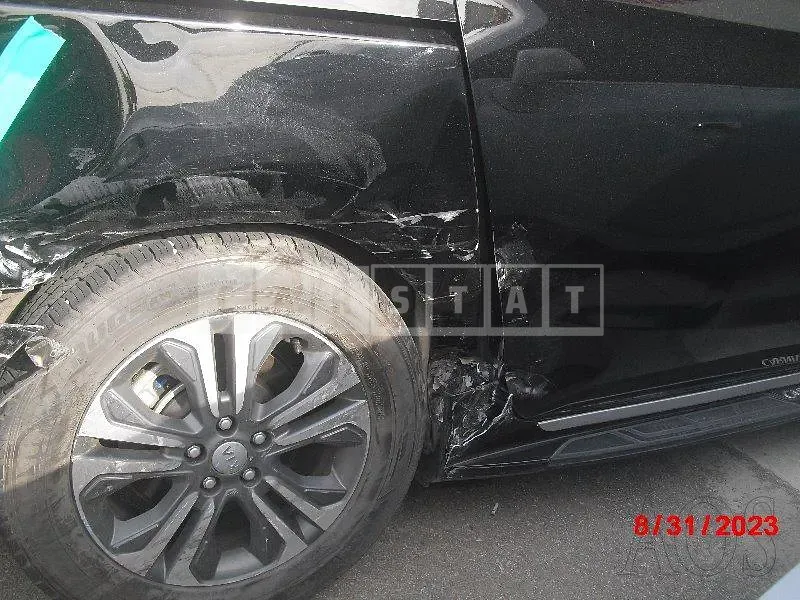 Photo 2 of 10: 2019 Kia Carnival, VIN KNAMB81ABKS610561 — Korean insurance auction