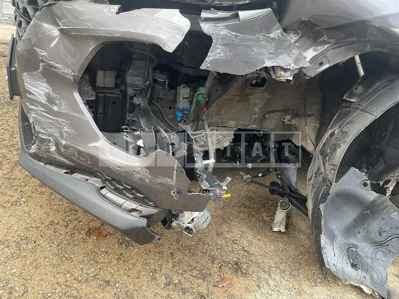 Photo 2 of 18: 2018 Hyundai Santa Fe, VIN KMHS281BBKU006573 — Korean insurance auction