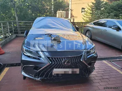 Photo 1 of 31: 2023 Lexus ES300h — Korean insurance auction