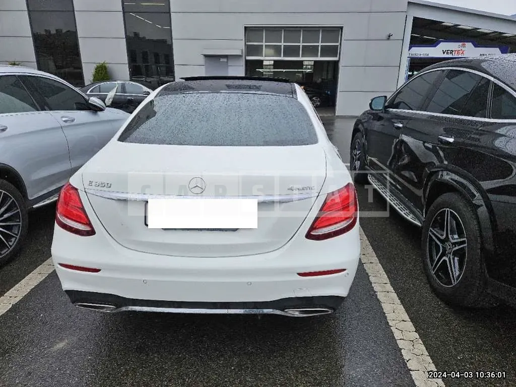 Photo 2 of 17: 2019 Mercedes-Benz E350 4Matic — Korean insurance auction