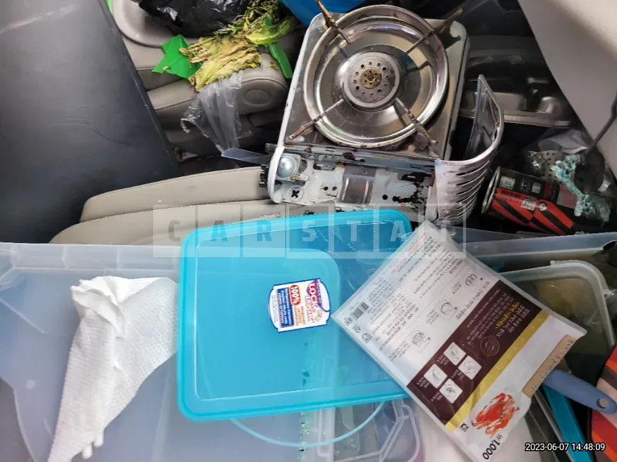 Photo 2 of 14: 2018 Kia Carnival — Korean insurance auction