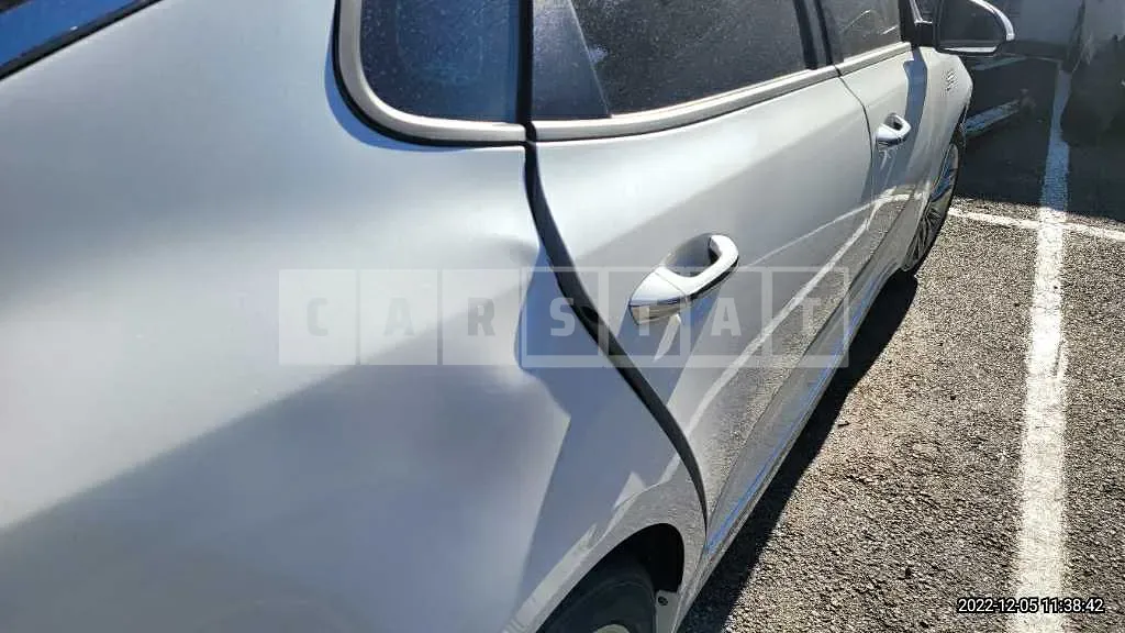 Photo 2 of 28: 2020 Kia K5, VIN KNAGU411BLA345922 — Korean insurance auction