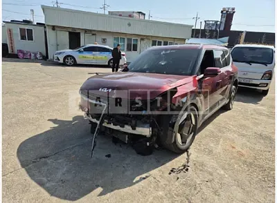 Photo 1 of 17: 2024 Kia EV9 — Korean insurance auction