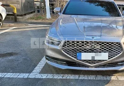 Photo 1 of 12: 2021 Genesis G90 3.8 — Korean insurance auction