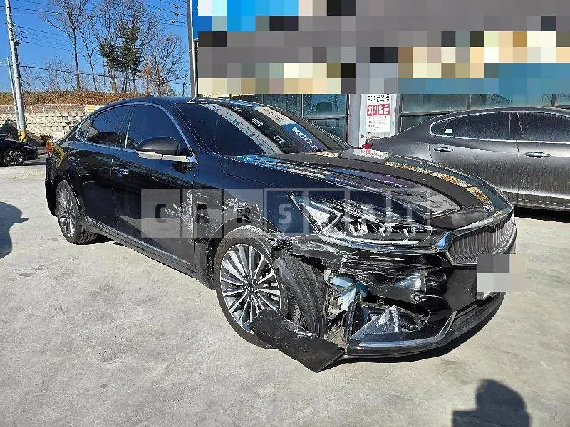 Photo 2 of 10: 2016 Kia K7 — Korean insurance auction