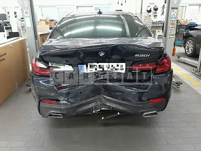 Photo 1 of 21: 2021 BMW 530i, VIN WBA71BH03MCG11673 — Korean insurance auction