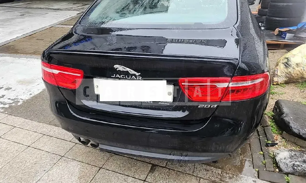 Photo 2 of 8: 2016 Jaguar XE 2.0d, VIN SAJAB4BN0GA912423 — Korean insurance auction