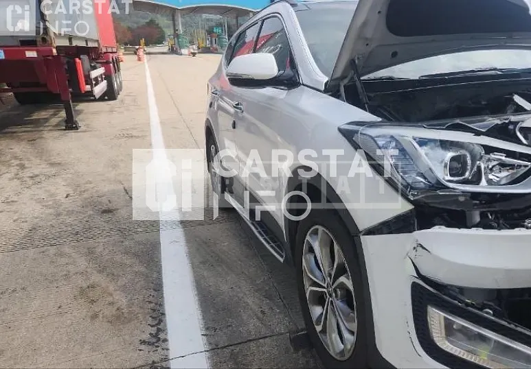 Photo 2 of 4: 2014 Hyundai Santa Fe DM 2.0 (4WD) — Korean insurance auction