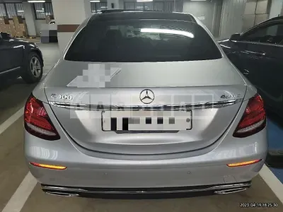 Photo 1 of 27: 2017 Mercedes-Benz E300 4Matic, VIN WDDZF4KB6HA250933 — Korean insurance auction