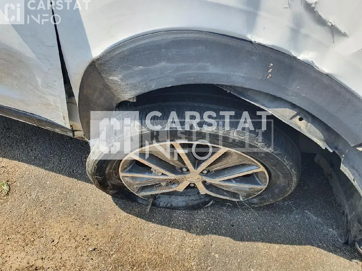 Photo 2 of 20: 2015 Hyundai Tucson 2.0 — Korean insurance auction