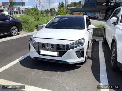 Photo 1 of 25: 2016 Hyundai IONIQ Hybrid, VIN KMHC751CGHU006456 — Korean insurance auction