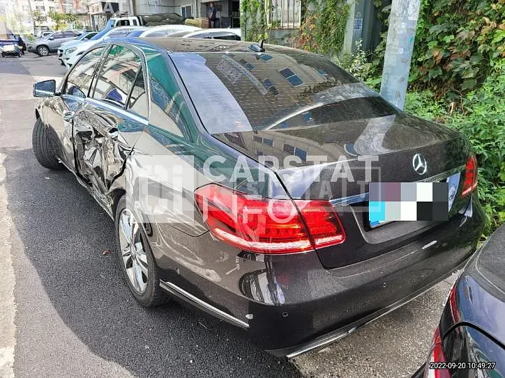 Photo 2 of 26: 2015 Mercedes-Benz E220 CDI — Korean insurance auction