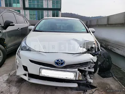 Photo 1 of 28: 2017 Toyota Prius, VIN JTDKBRFU9H3570722 — Korean insurance auction