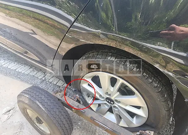 Photo 2 of 10: 2017 Kia K5 — Korean insurance auction
