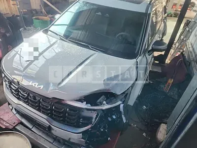 Photo 1 of 34: 2024 Kia Carnival Hybrid — Korean insurance auction