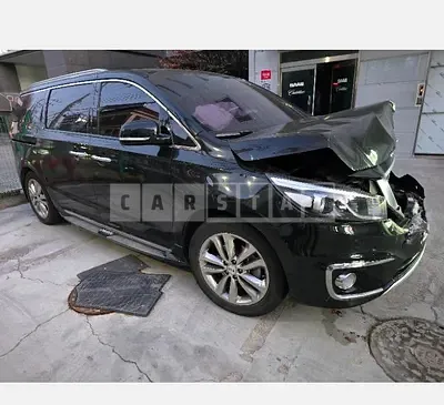 Photo 1 of 13: 2016 Kia Carnivals — Korean insurance auction