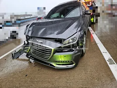 Photo 1 of 10: 2016 Genesis G80 3.3 — Korean insurance auction