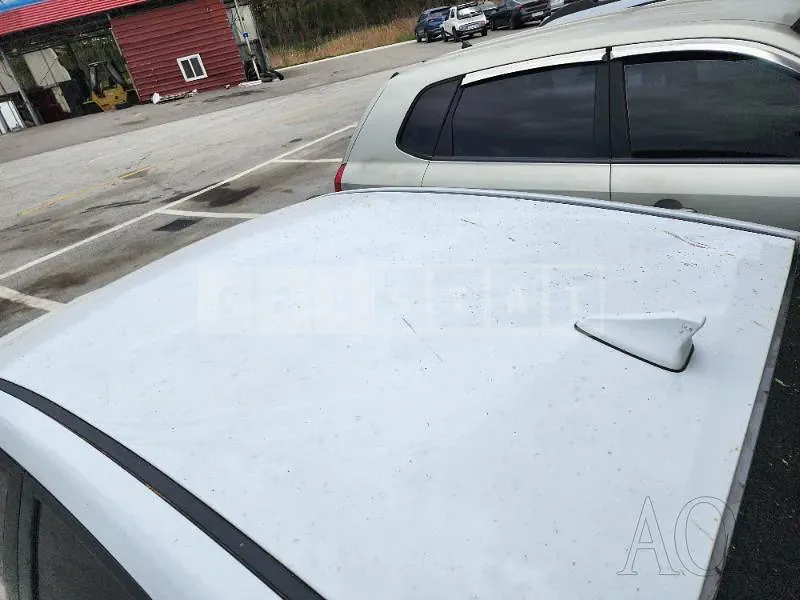 Photo 2 of 25: 2018 Hyundai IONIQ Electric, VIN KMHC851HFKU040881 — Korean insurance auction