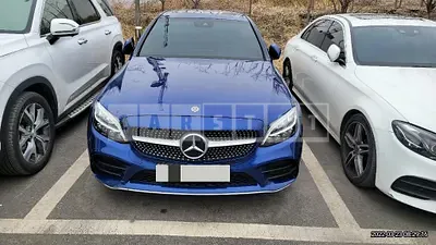 Photo 1 of 11: 2019 Mercedes-Benz C220d 4Matic, VIN WDDWF1FB1KR447951 — Korean insurance auction