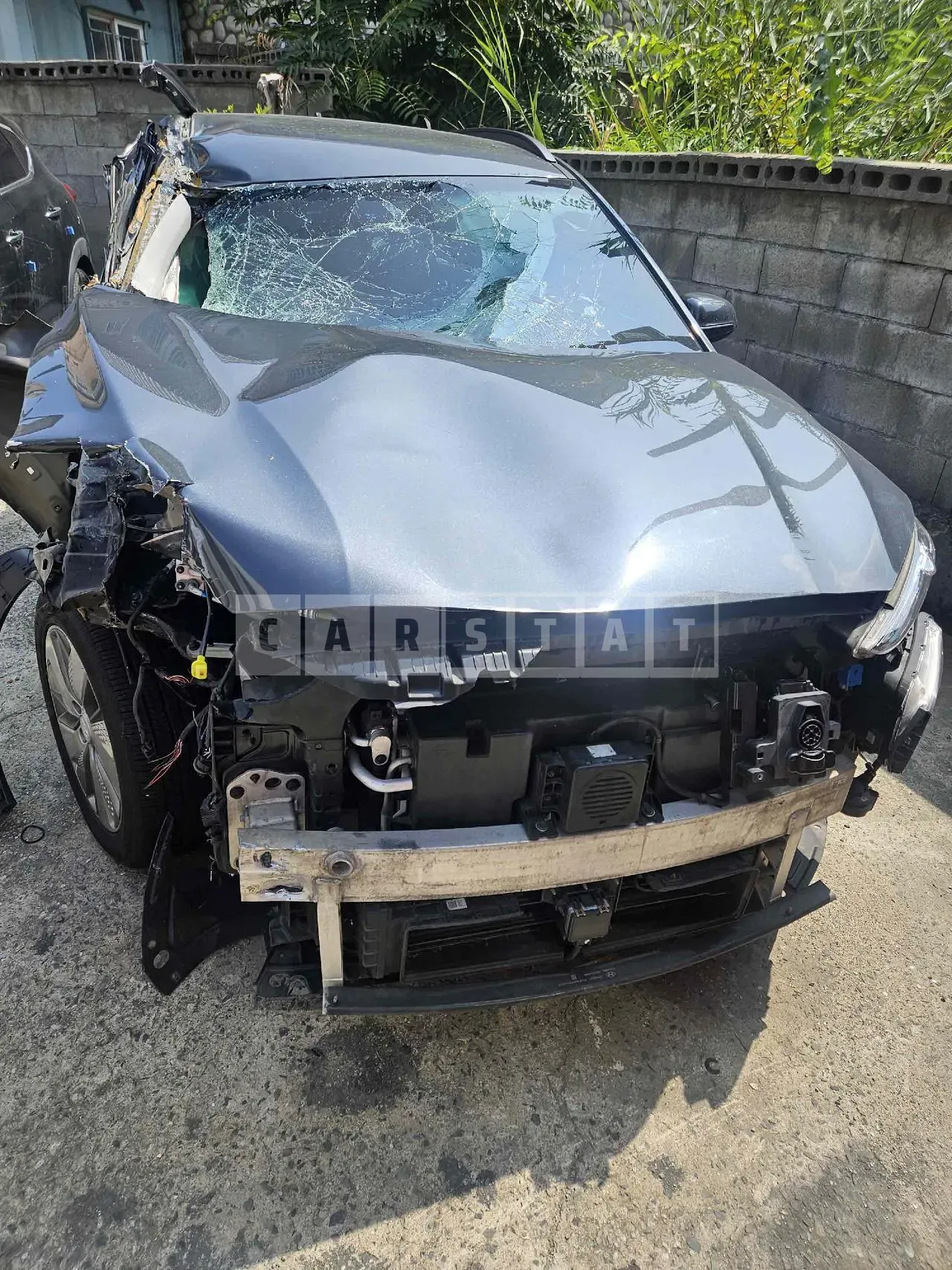 Photo 2 of 12: 2020 Hyundai Kona Electric, VIN KMHK381GFLU103932 — Korean insurance auction