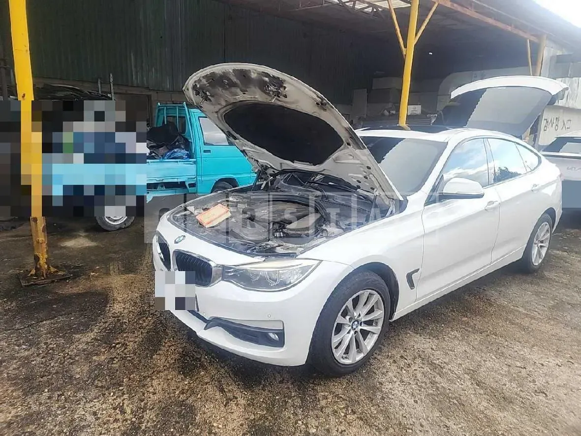Photo 2 of 18: 2015 BMW 320d Gran Turismo — Korean insurance auction