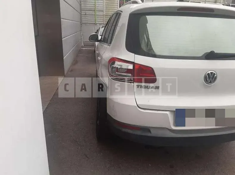 Photo 2 of 15: 2015 Volkswagen Tiguan 2.0 TDI Blue Motion — Korean insurance auction