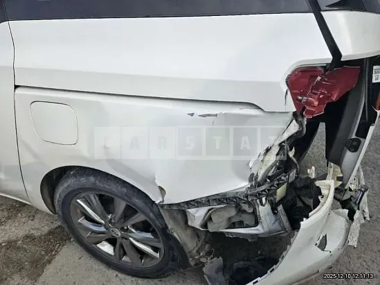 Photo 2 of 13: 2020 Kia Carnival — Korean insurance auction