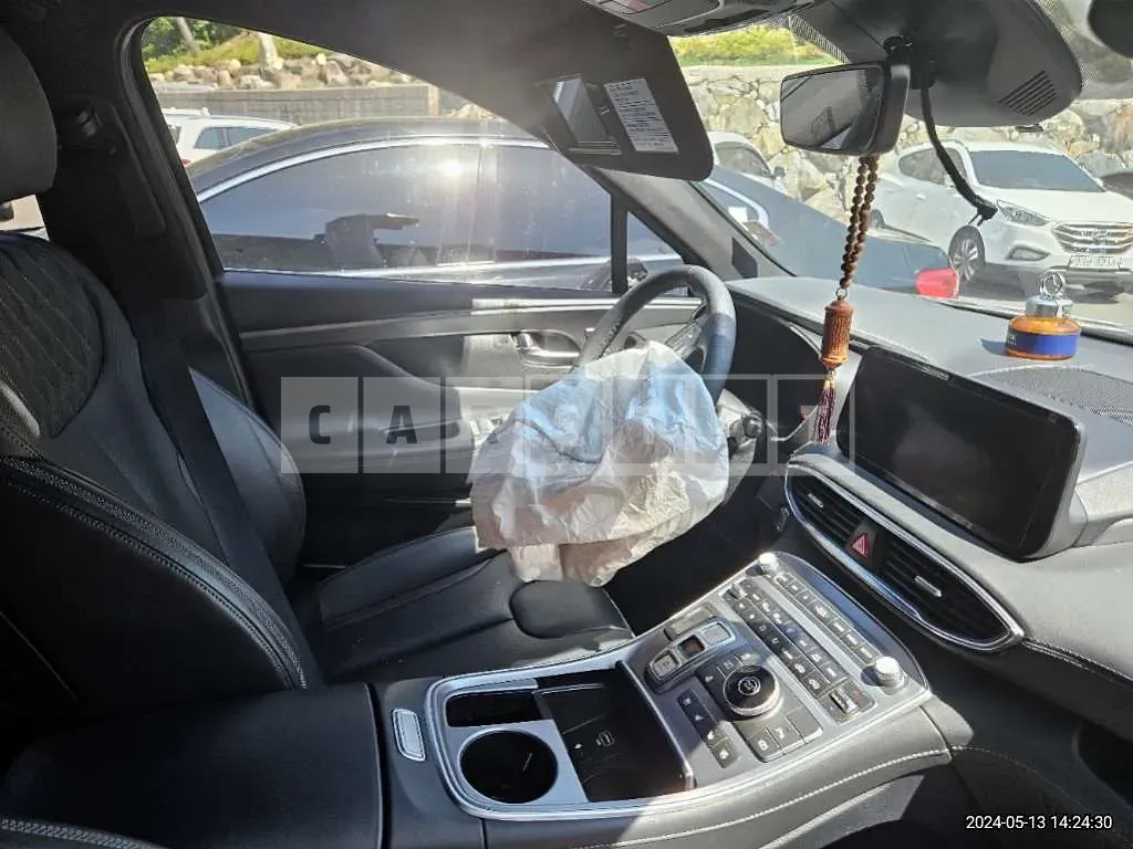 Photo 2 of 11: 2022 Hyundai Santa Fe — Korean insurance auction