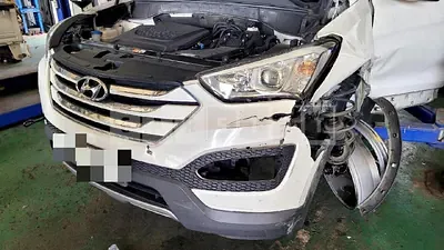 Photo 1 of 8: 2014 Hyundai Santa Fe 2.2 — Korean insurance auction