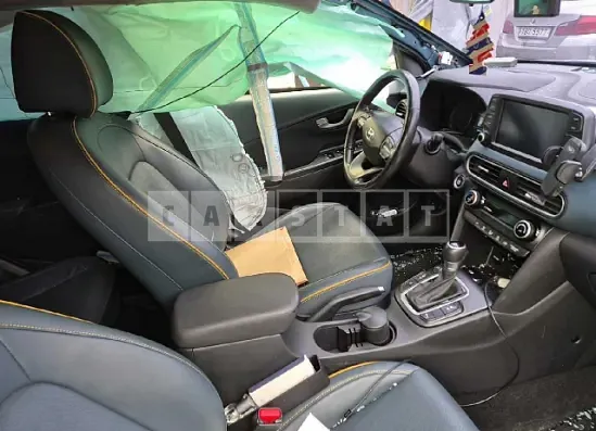 Photo 2 of 12: 2018 Hyundai Kona — Korean insurance auction