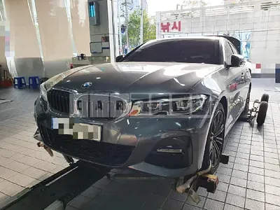 Photo 1 of 39: 2021 BMW 320i, VIN WBA5X510XMFK60404 — Korean insurance auction