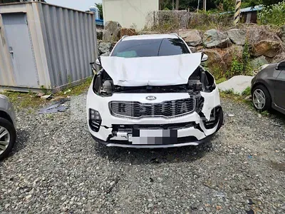 Photo 1 of 9: 2018 Kia Sportage — Korean insurance auction