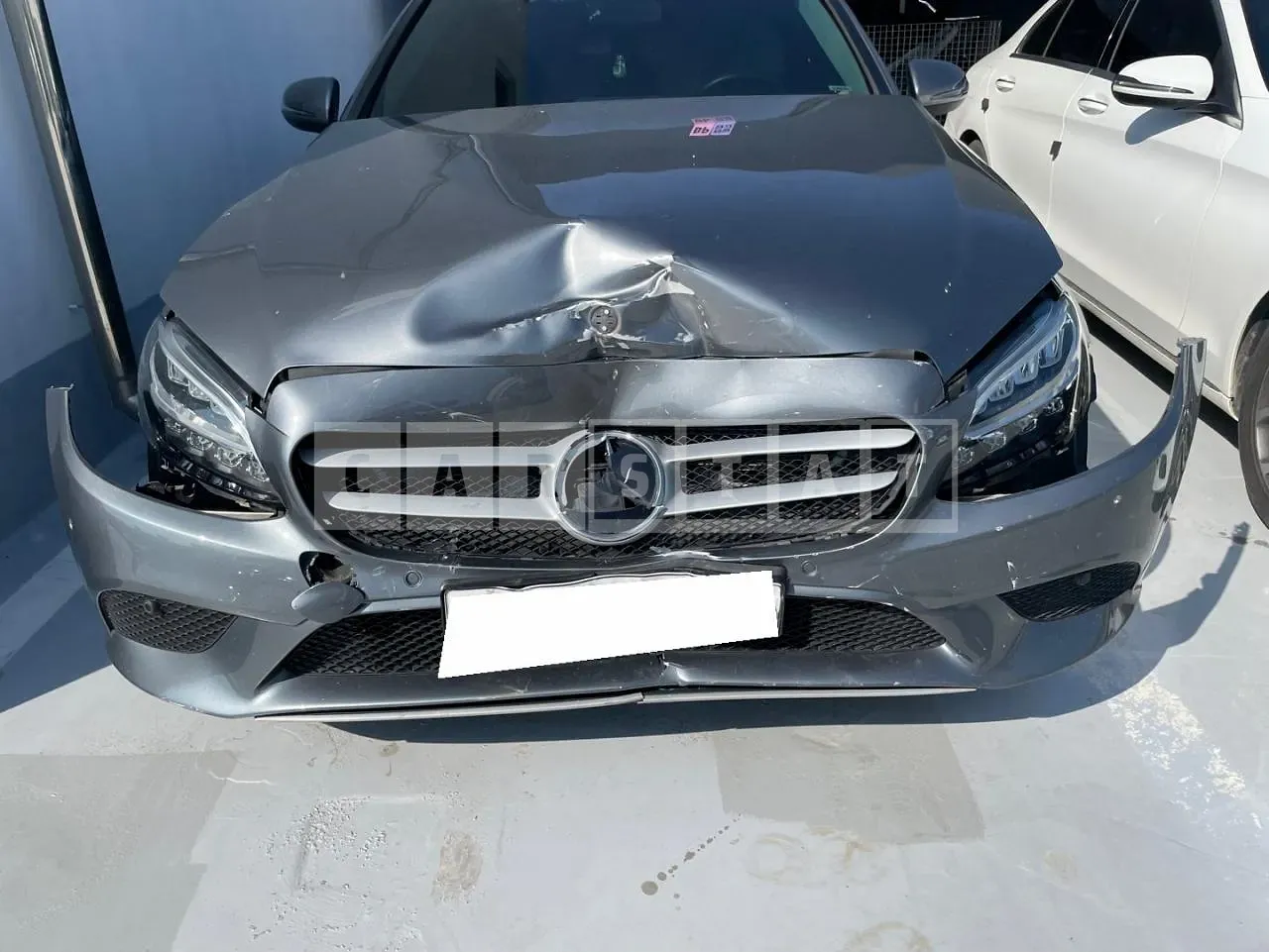 Photo 2 of 13: 2019 Mercedes-Benz C200, VIN WDDWF8AB0KR482917 — Korean insurance auction