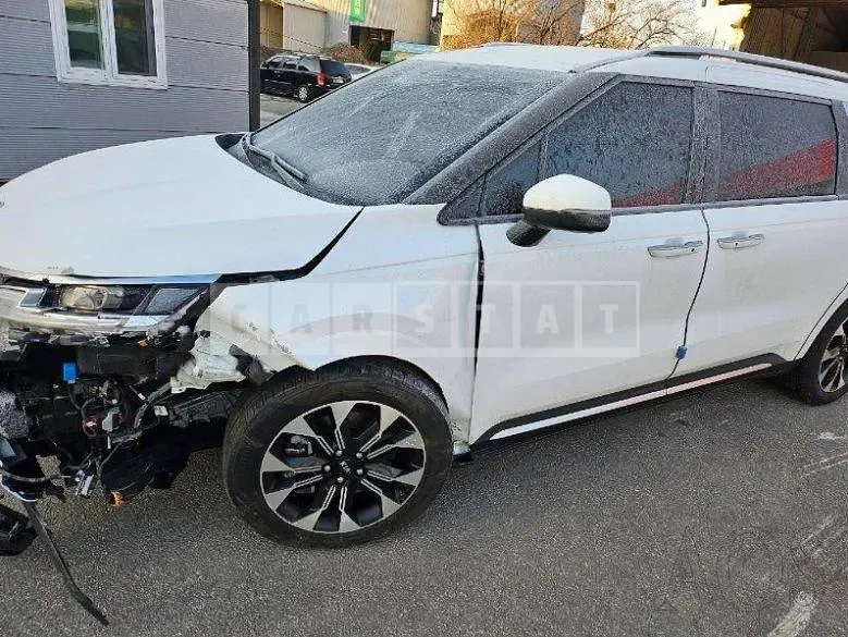 Photo 2 of 21: 2021 Kia Carnival, VIN KNANC81BBMS074466 — Korean insurance auction