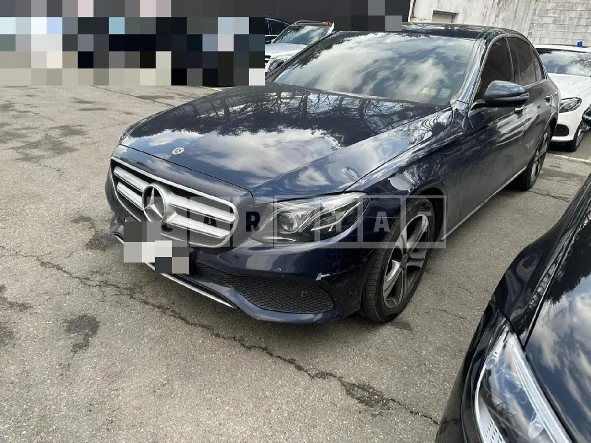 Photo 2 of 4: 2018 Mercedes-Benz (parts) E220d Light — Korean insurance auction
