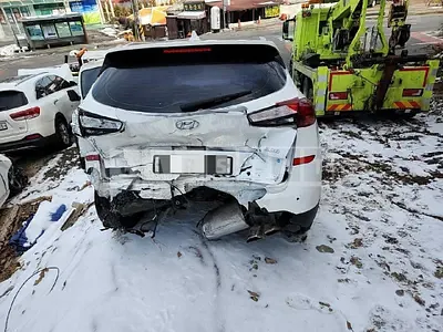 Photo 1 of 12: 2019 Hyundai Tucson, VIN KMHJ381ABKU929854 — Korean insurance auction