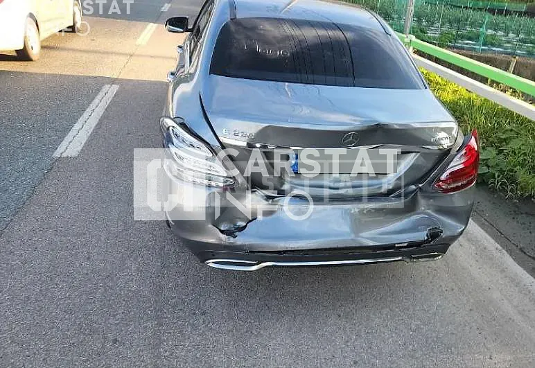 Photo 2 of 4: 2014 Mercedes-Benz C220 BlueTec — Korean insurance auction