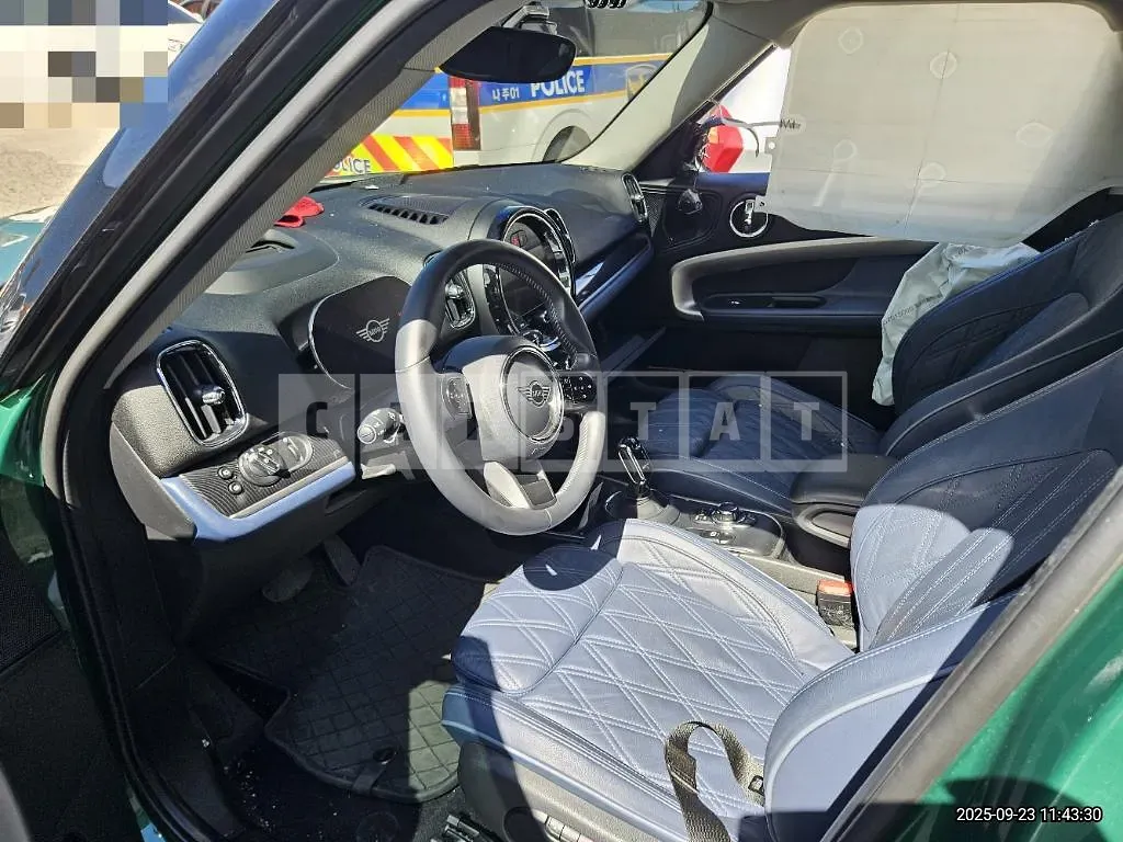 Photo 2 of 14: 2022 MINI Cooper S Countryman ALL4 — Korean insurance auction