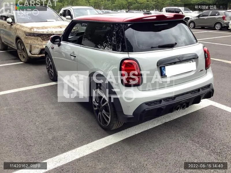 Photo 2 of 8: 2021 MINI Cooper Jcw, VIN WMW81DH07N2R27498 — Korean insurance auction
