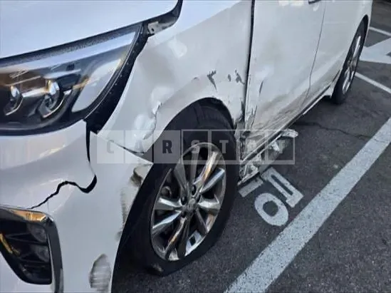 Photo 2 of 32: 2019 Kia Carnival High Limousine — Korean insurance auction