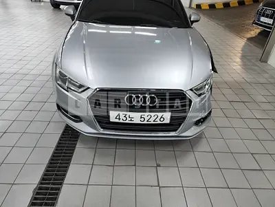 Photo 1 of 21: 2018 Audi I 40TFSI, VIN WAUZZZ8V3J1075818 — Korean insurance auction