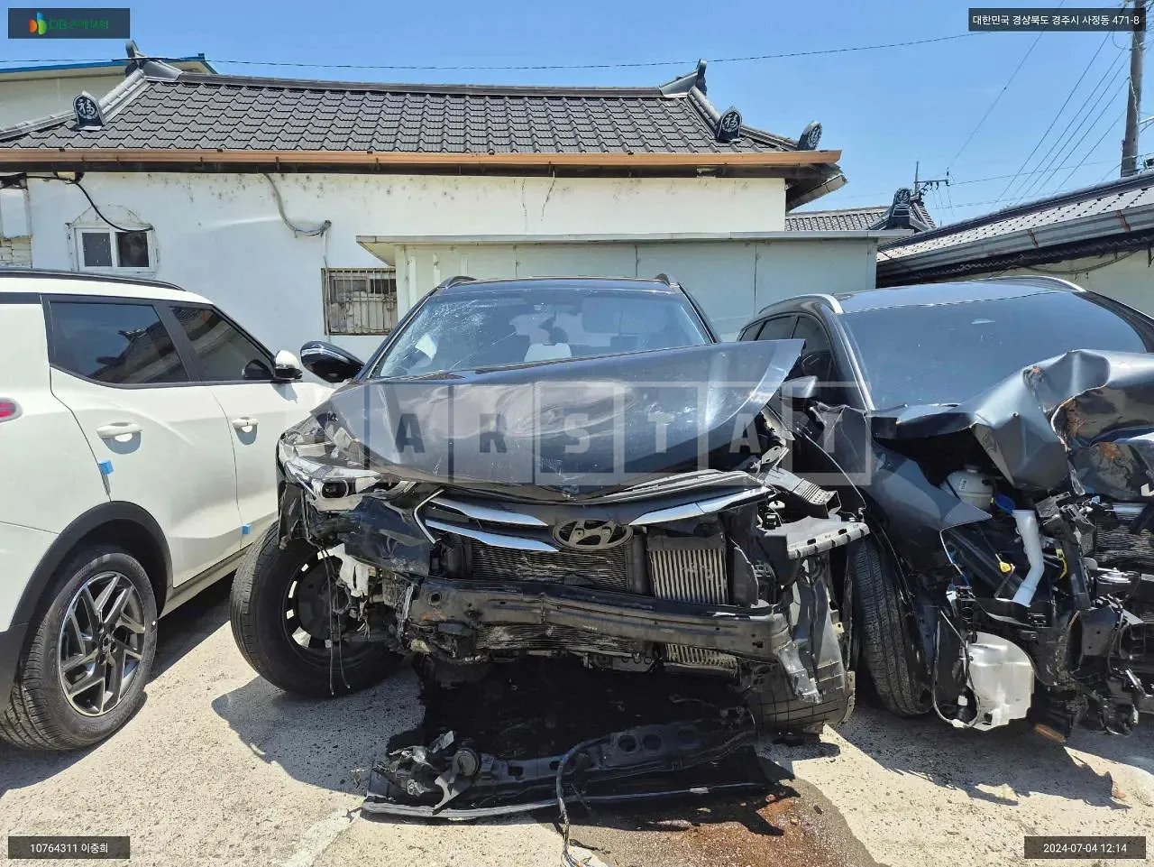 Photo 2 of 15: 2016 Hyundai Santa Fe, VIN KMHSW81UBHU702131 — Korean insurance auction
