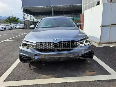 Photo 1 of 18: 2017 BMW 520d, VIN WBAJC3108HG993016 — Korean insurance auction