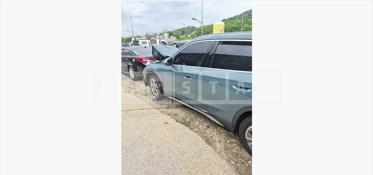 Photo 2 of 63: 2023 BMW iX1 xDrive30 — Korean insurance auction