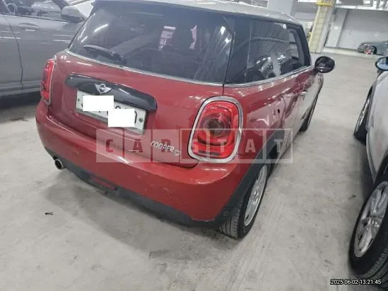 Photo 2 of 18: 2017 MINI Cooper D — Korean insurance auction