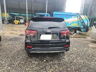 Photo 1 of 27: 2018 Kia Sorento — Korean insurance auction