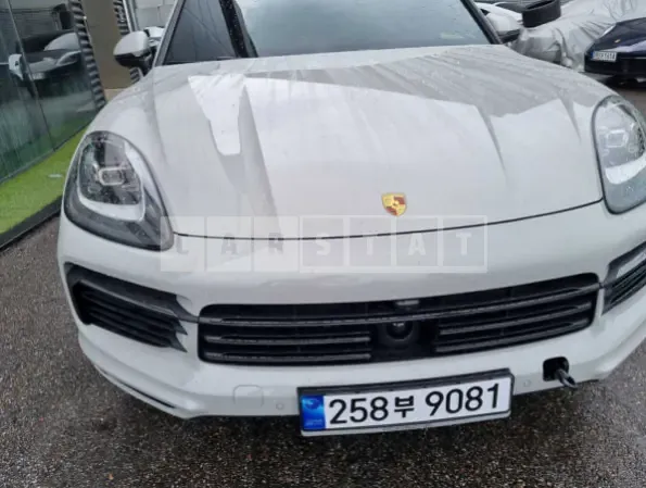 Photo 2 of 15: 2022 Porsche Cayenne, VIN WP1BA29Y7NDA66991 — Korean insurance auction