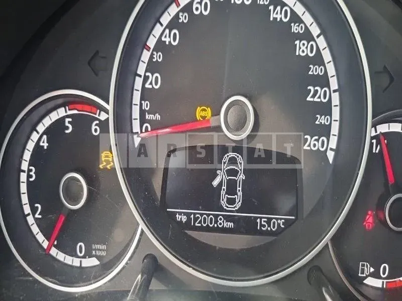 Photo 2 of 16: 2015 Volkswagen Derbitl 2.0 TDI — Korean insurance auction