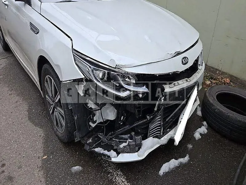 Photo 2 of 19: 2019 Kia K5, VIN KNAGT411BLA393172 — Korean insurance auction