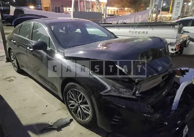 Photo 2 of 11: 2020 Kia K5, VIN KNAG341JBLA000254 — Korean insurance auction